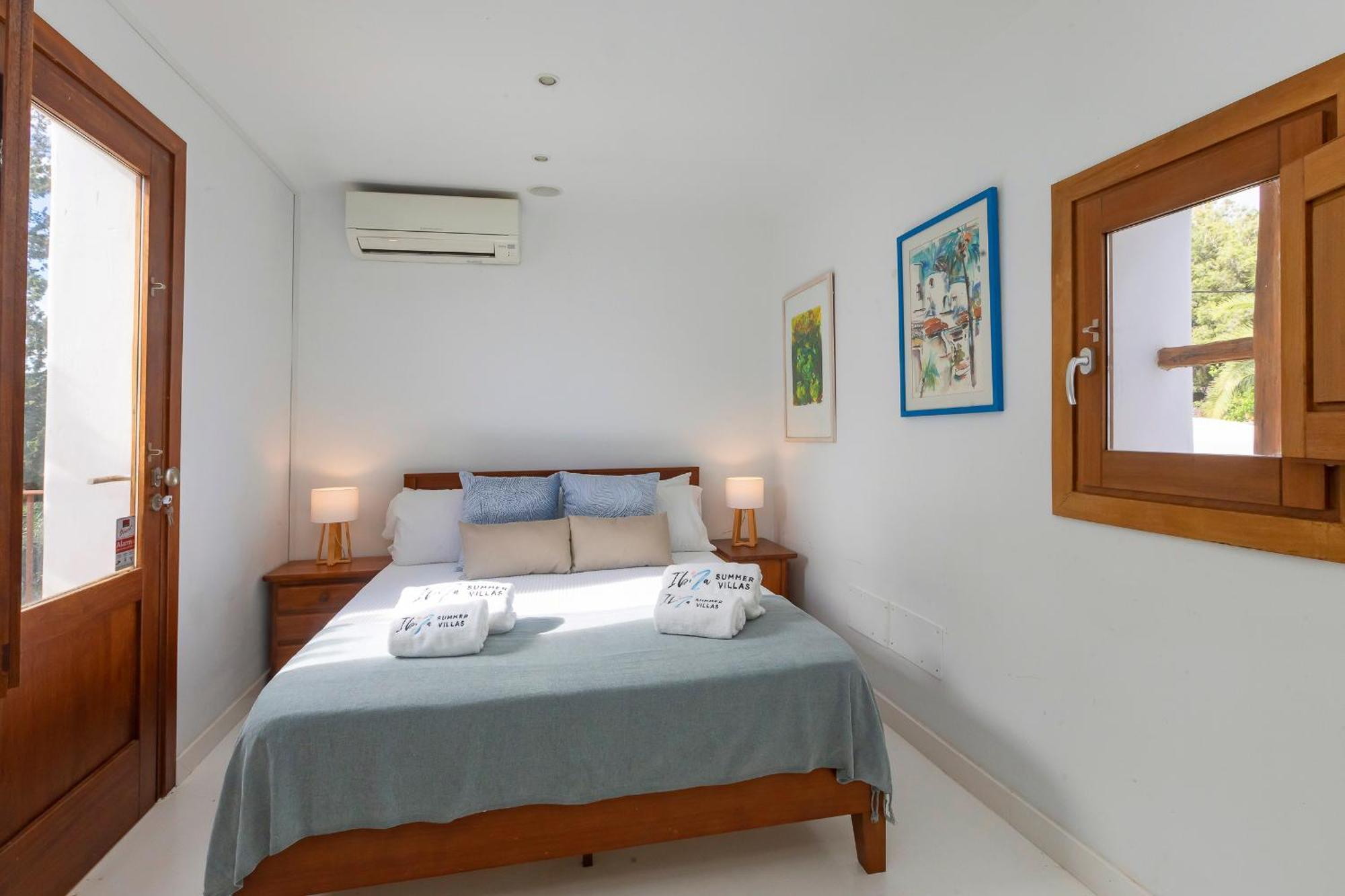Villa Near Ibiza Town Sleeps 11 To 13 Guests Can Furnet Εξωτερικό φωτογραφία