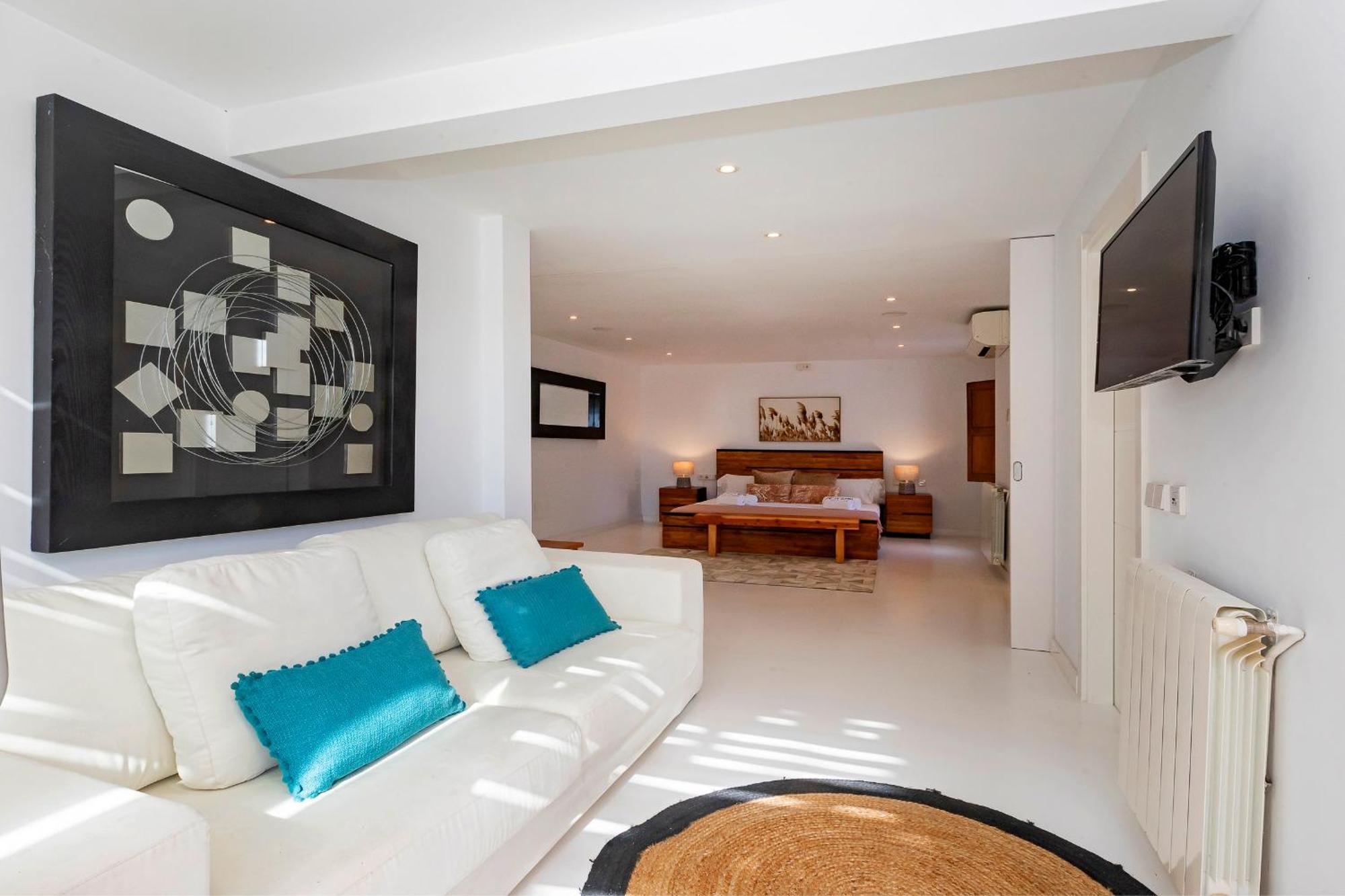 Villa Near Ibiza Town Sleeps 11 To 13 Guests Can Furnet Εξωτερικό φωτογραφία