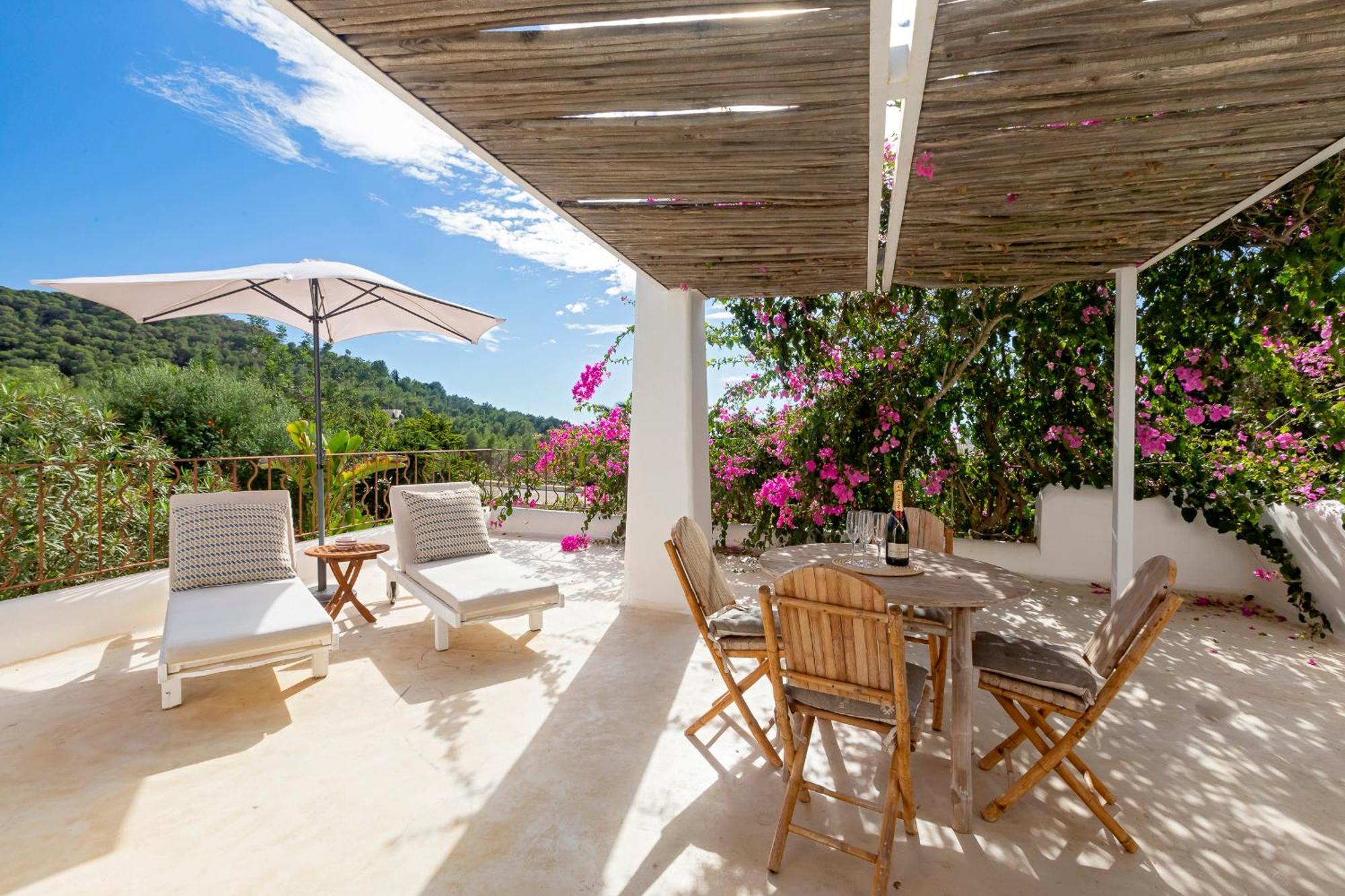 Villa Near Ibiza Town Sleeps 11 To 13 Guests Can Furnet Εξωτερικό φωτογραφία
